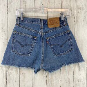 Urban Renewal Remade Levi’s Blue Distressed 501 Cut-off 2.5" Denim Short Size 28